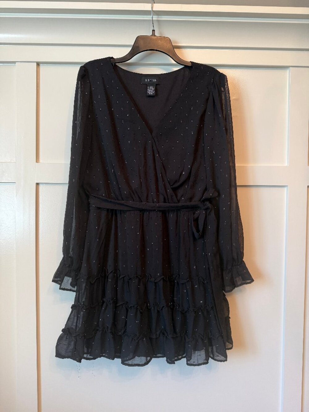 B. Darlin Black Chiffon Homecoming Dress Ruffle Wrap Juniors 15/16